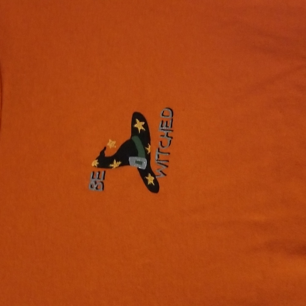 Halloween Be Witched Short Sleeve Tshirt Size Small: A